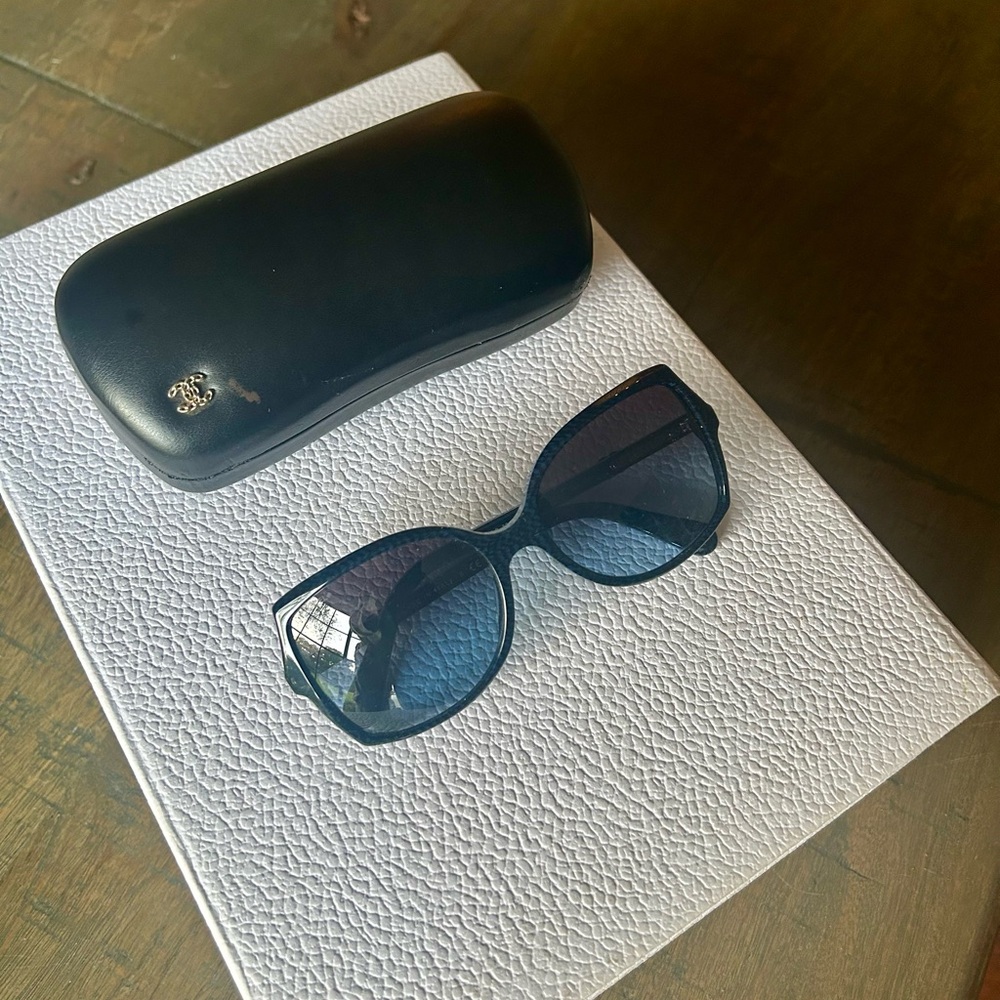 CHANEL Navy Sunglasses